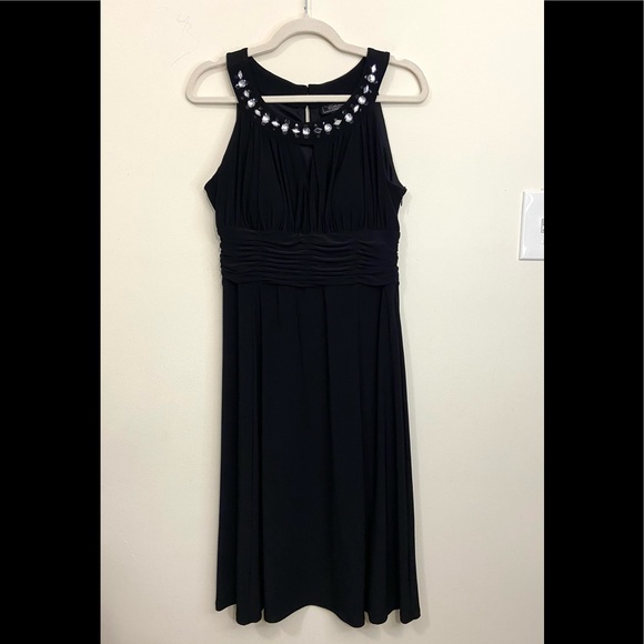 Dressbarn Collection Women's Size 10 Black Dress Jewleled Neckline Sleeveless - Picture 2 of 13